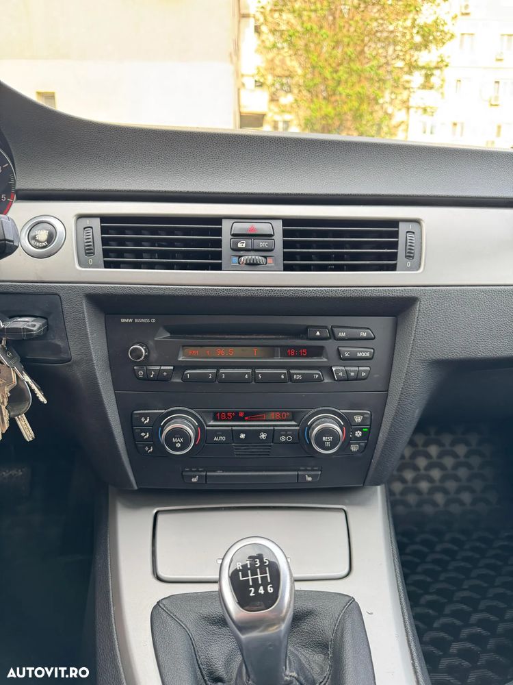 BMW Seria 3 320d - 8