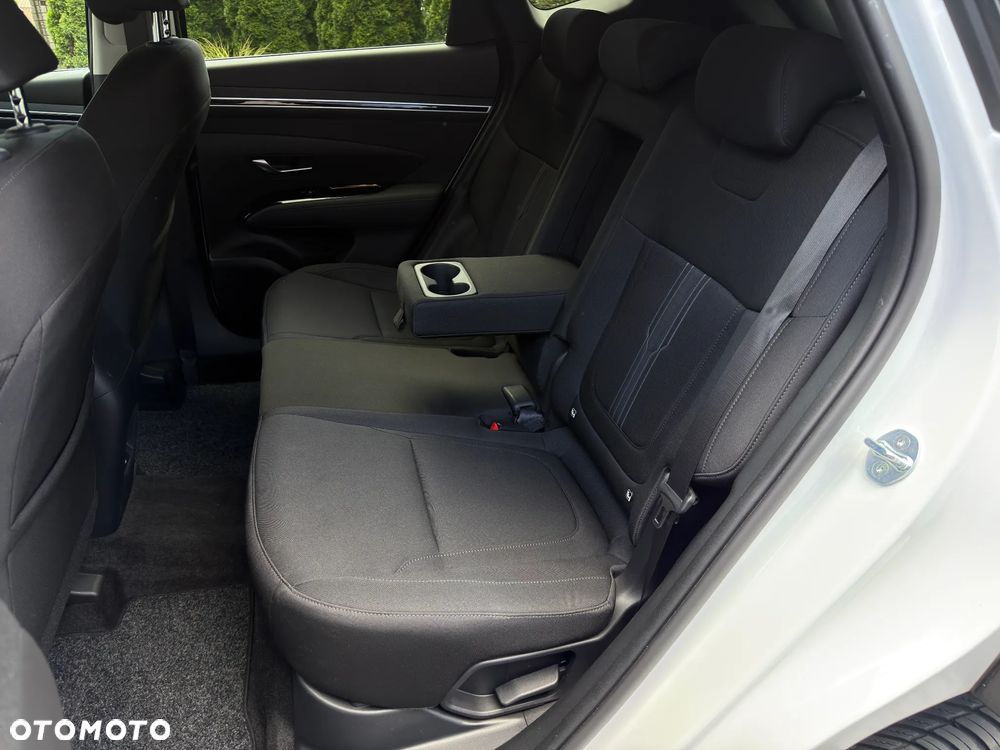 Hyundai Tucson 1.6 T-GDi HEV Executive 4WD - 26