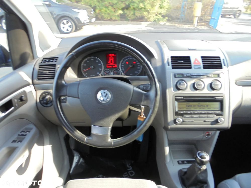 Volkswagen Touran 1.4 TSI Comfortline - 11