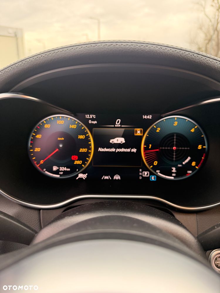 Mercedes-Benz Klasa C 300 d 4MATIC 9G-TRONIC - 21