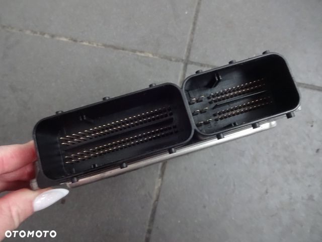 Sterownik silnika BMW E90 M47 2.0D 0281 012 334 - 3