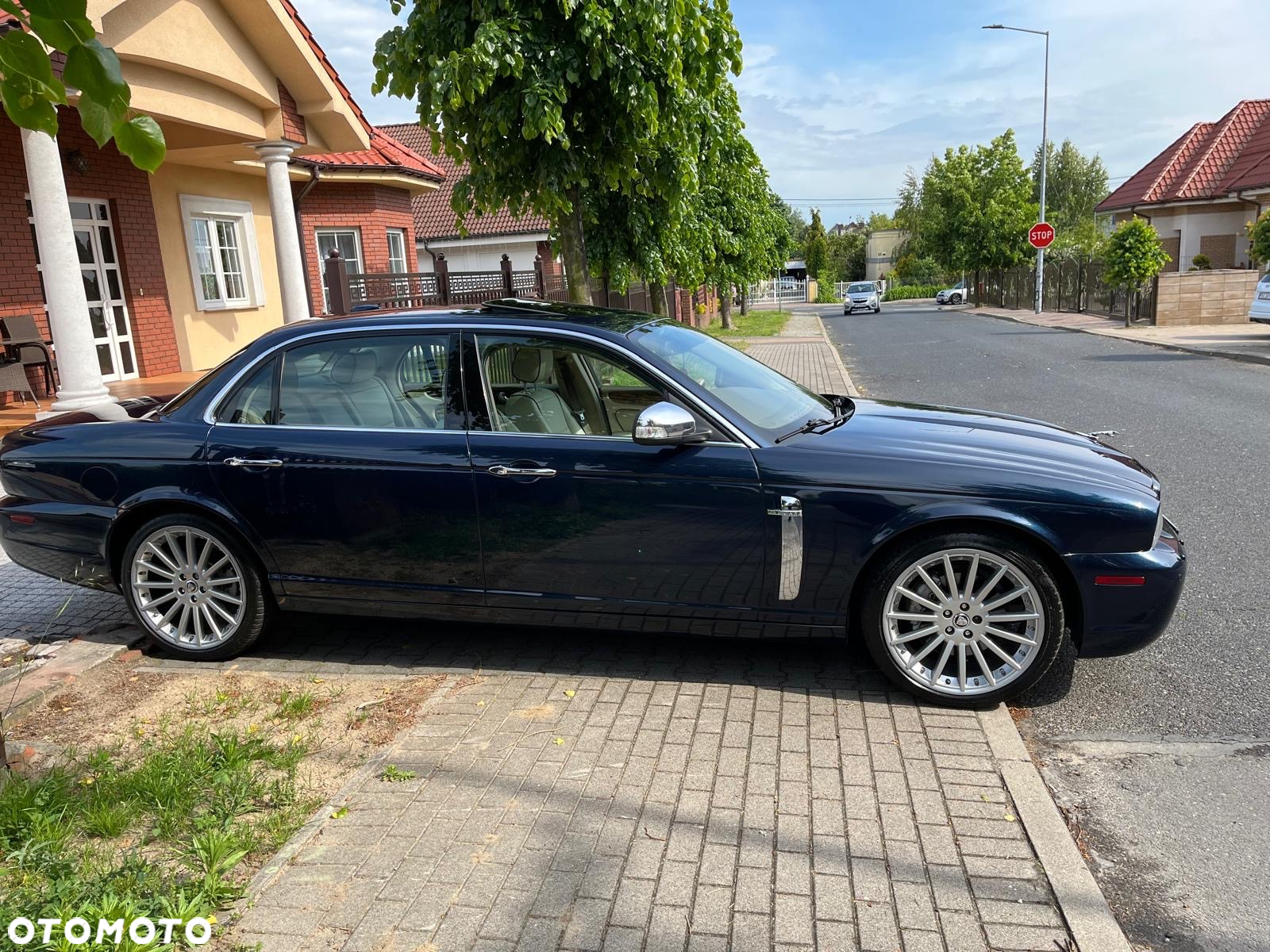 Jaguar XJ XJ8 4.2 LWB - 11