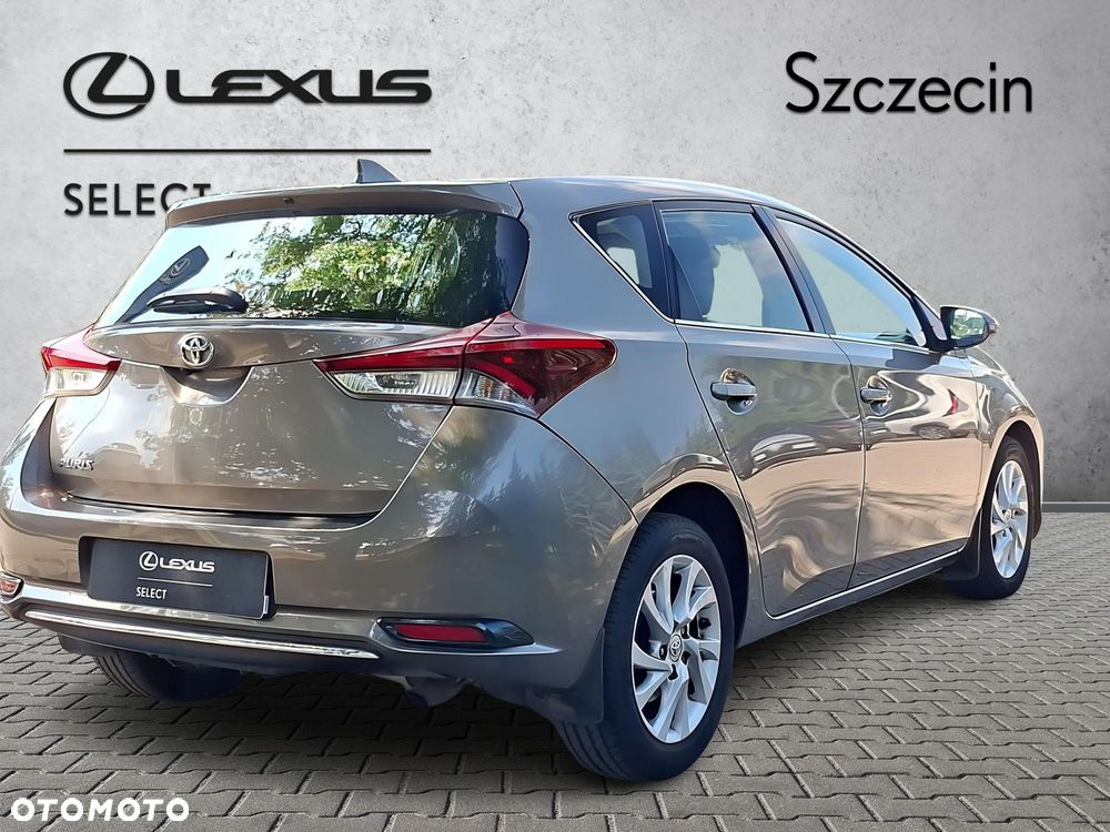 Toyota Auris - 5