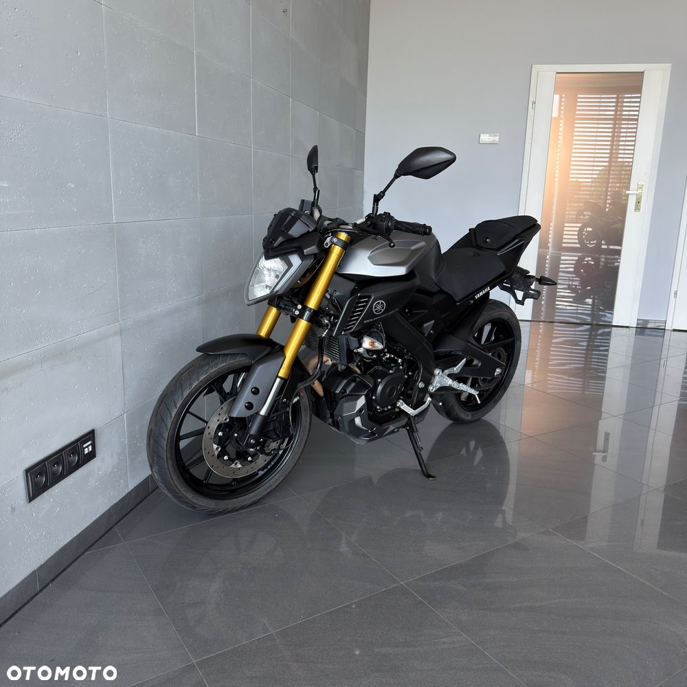 Yamaha MT - 7