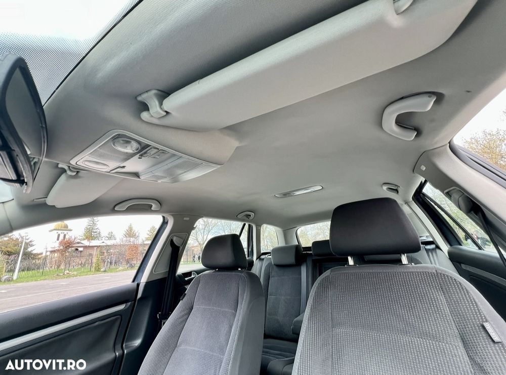 Volkswagen Golf 2.0 TDI Comfortline DSG - 28
