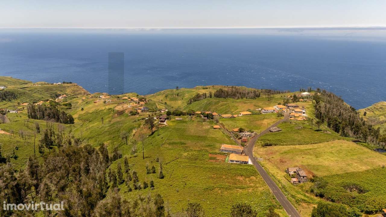 TERRENO PLANO COM VISTA EM PONTA DE PARGO 1452 M2, CALHETA ( MADEIRA) - Grande imagem: 2/19