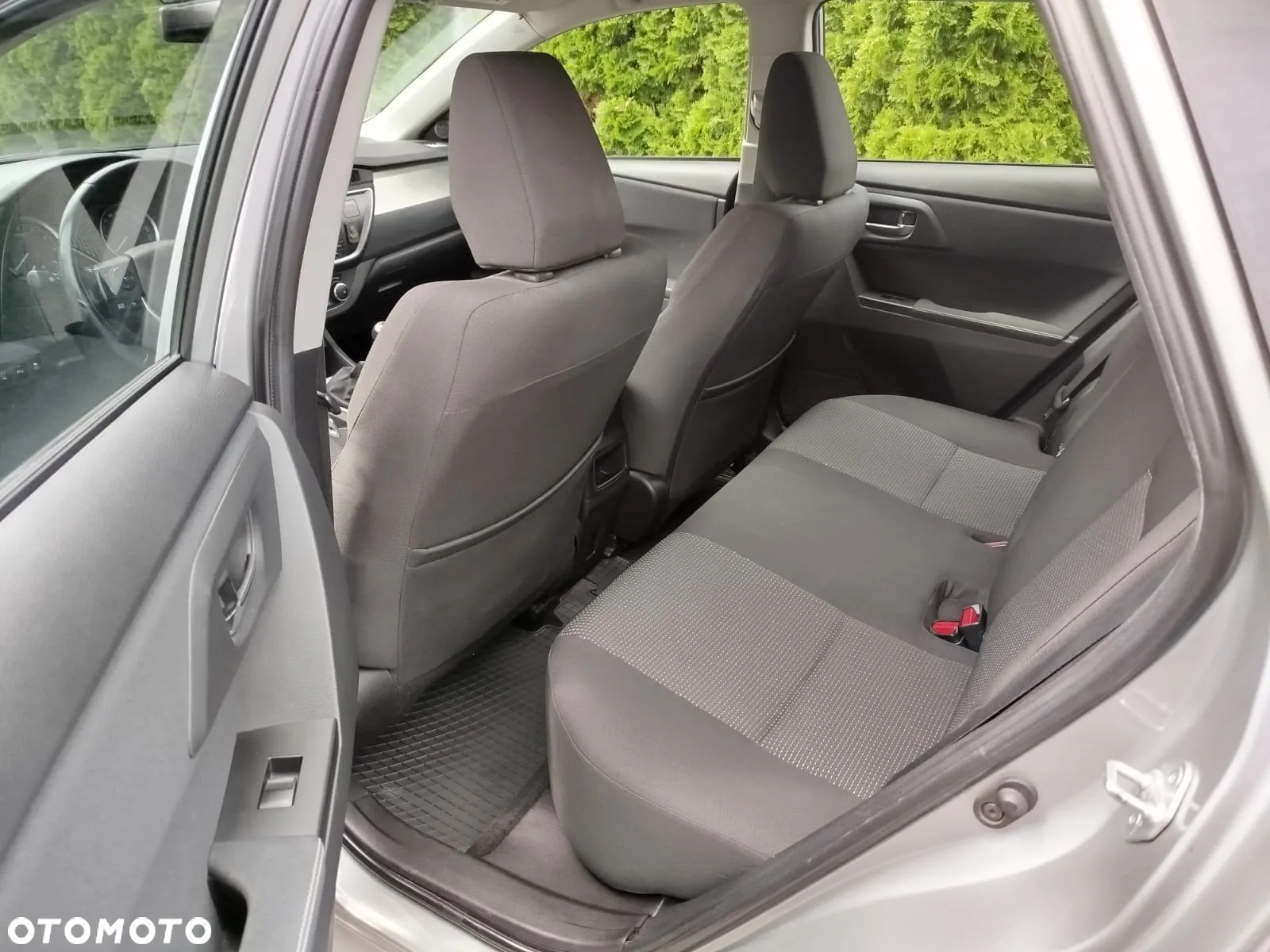 Toyota Auris 1.33 VVT-i Premium Comfort - 8