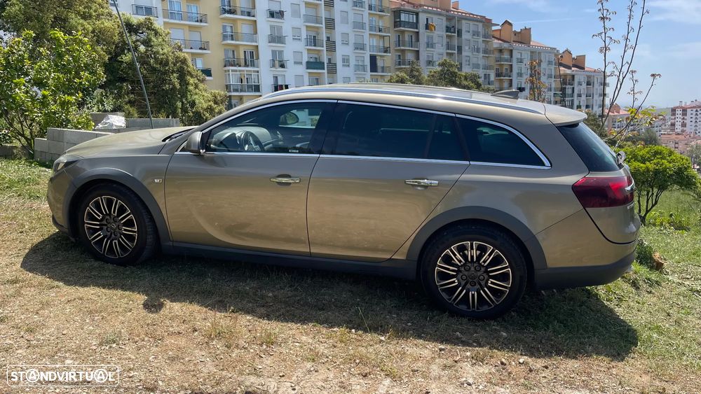 Opel Insignia Country Tourer 2.0 CDTi AWD S/S - 3
