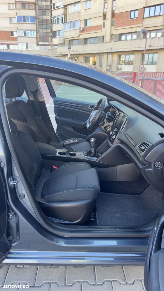 Renault Megane ENERGY TCe 130 BUSINESS - 12