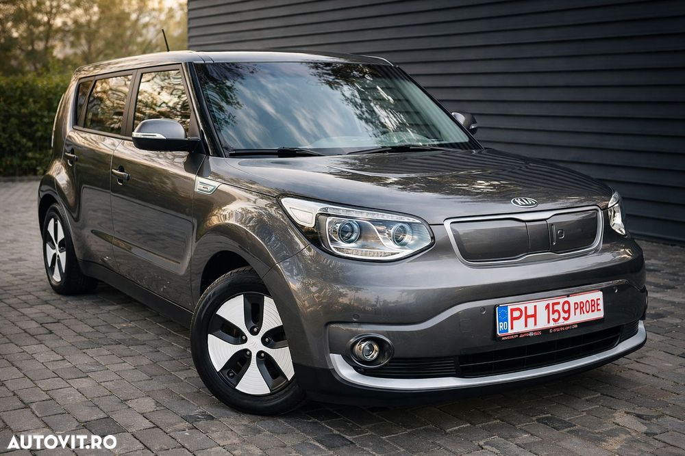Kia Soul Plug - 1