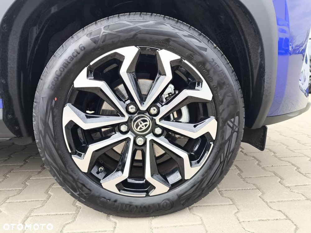 Toyota Yaris Cross - 16