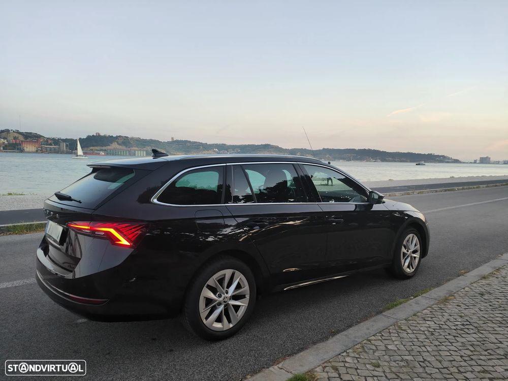 Skoda Octavia Break 2.0 TDI Style DSG - 25