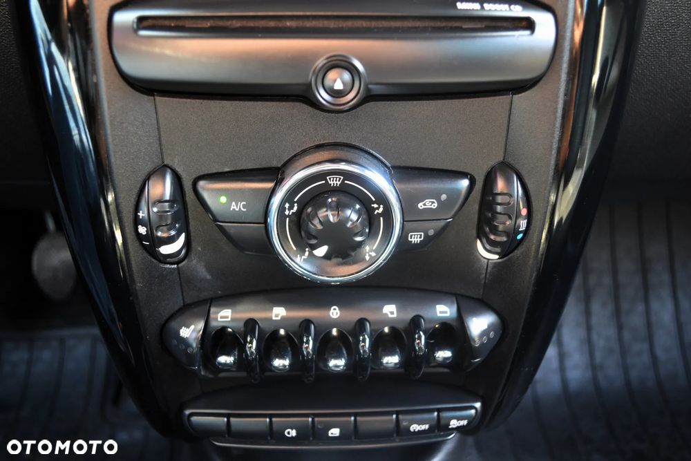 MINI Countryman Cooper D ALL4 - 19