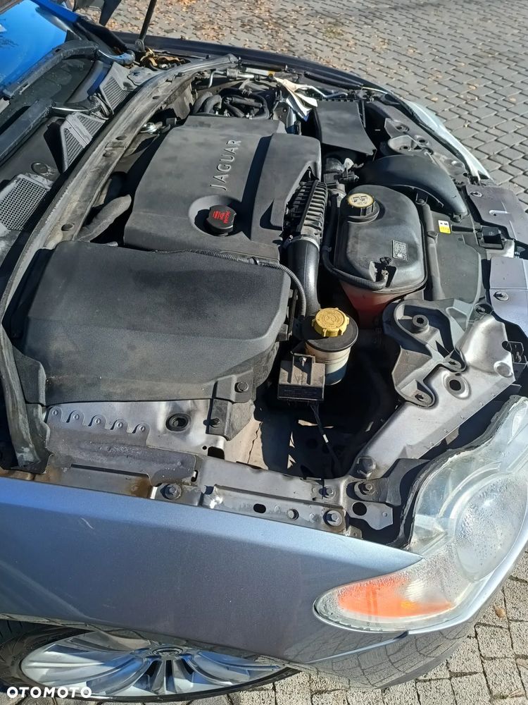 Jaguar XF 3.0 V6 D Premium Luxury - 12