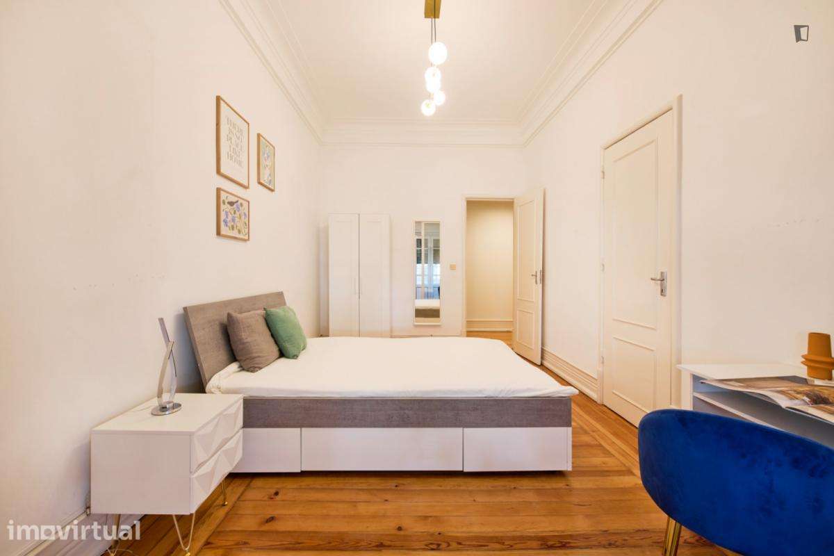 Quarto - localizado em Rato Lisbon - Grande imagem: 5/37