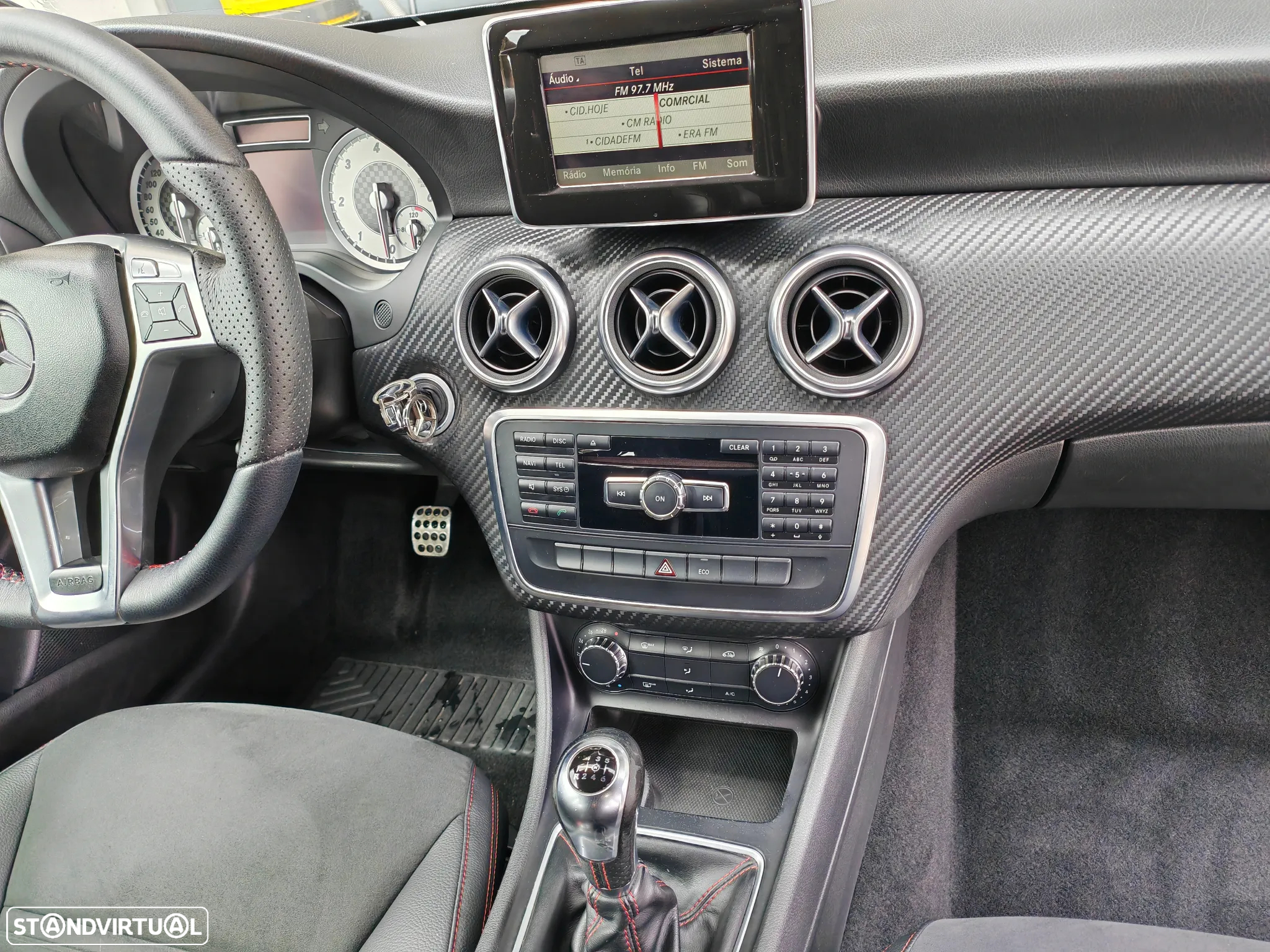 Mercedes-Benz A 180 CDi BE AMG Line - 11