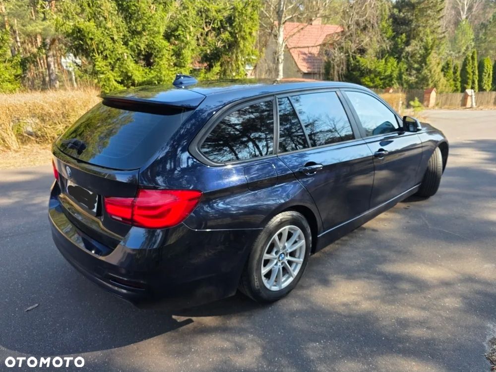 BMW Seria 3 320d - 4