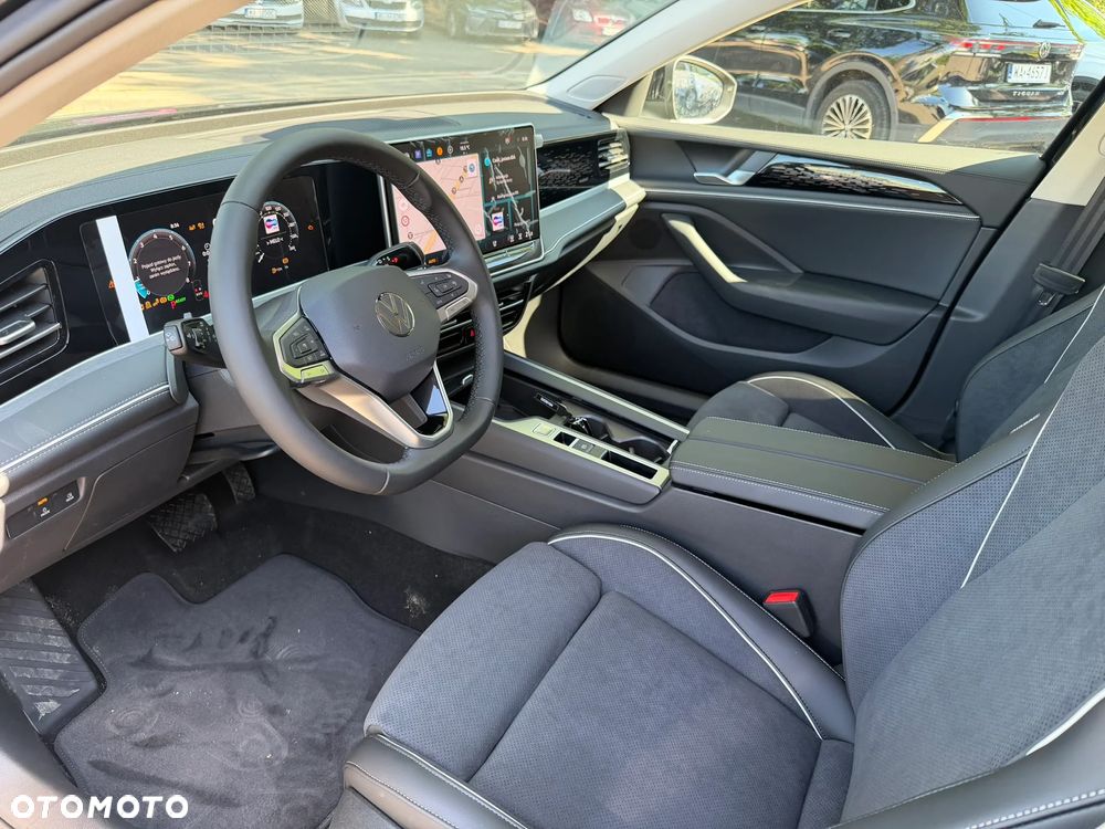 Volkswagen Passat Variant 2.0 TDI SCR Business Plus DSG - 8