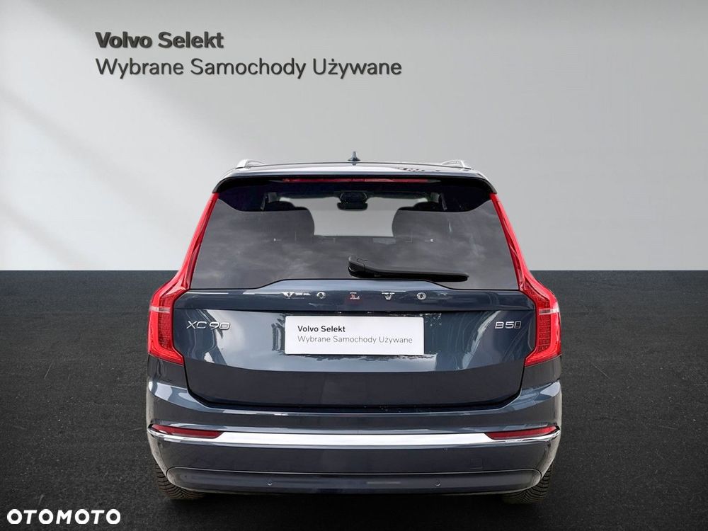 Volvo XC 90 - 8