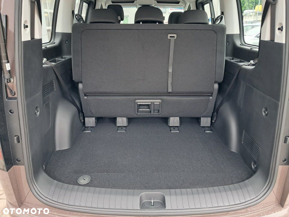 Hyundai Staria - 9