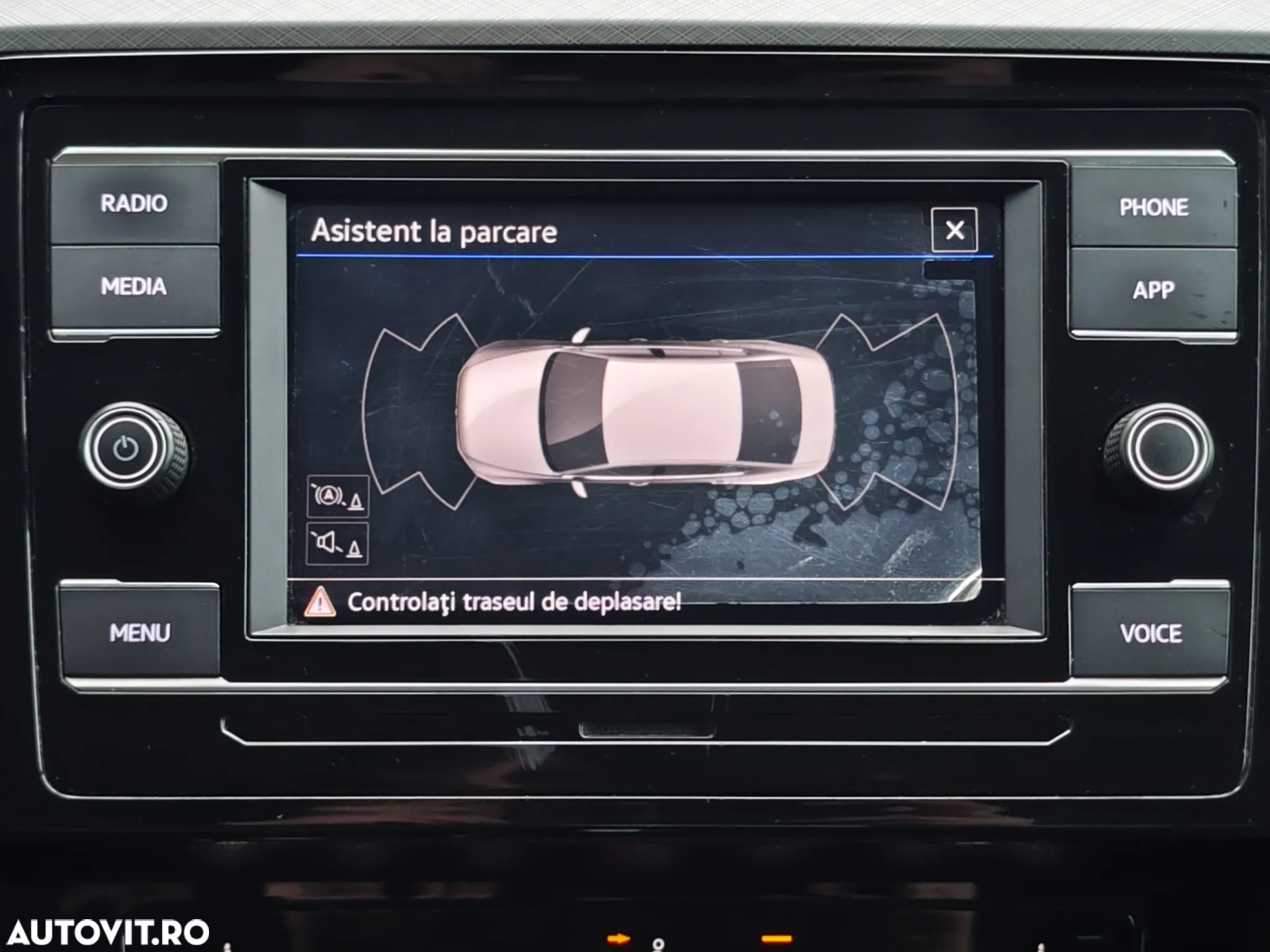 Volkswagen Passat - 17