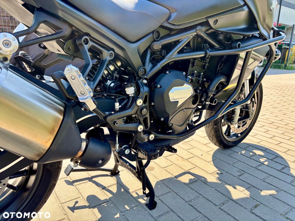 QJMOTOR SRT 800S - 11