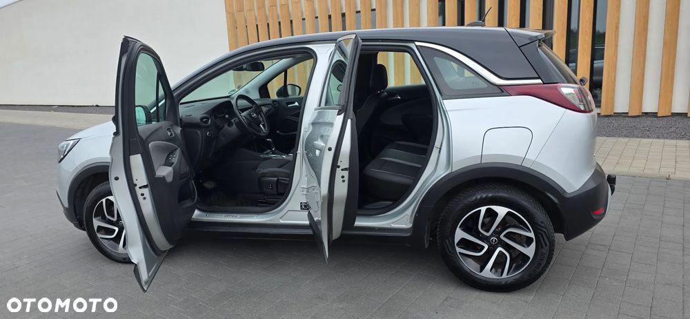 Opel Crossland X 1.2 T Design Line S&S - 15