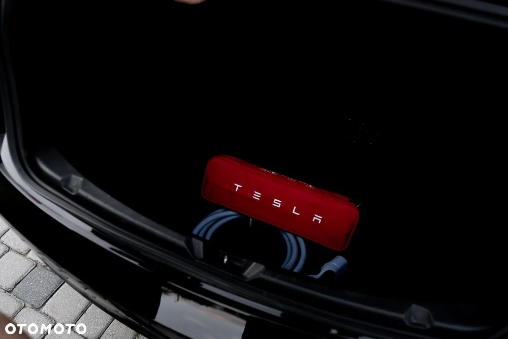 Tesla Model 3 - 20