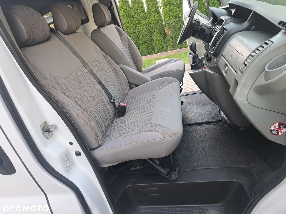 Renault Trafic - 12
