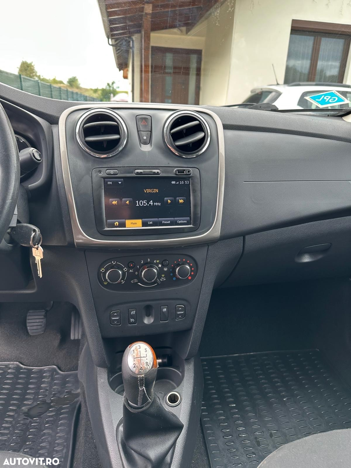 Dacia Sandero 0.9 TCe Prestige - 6