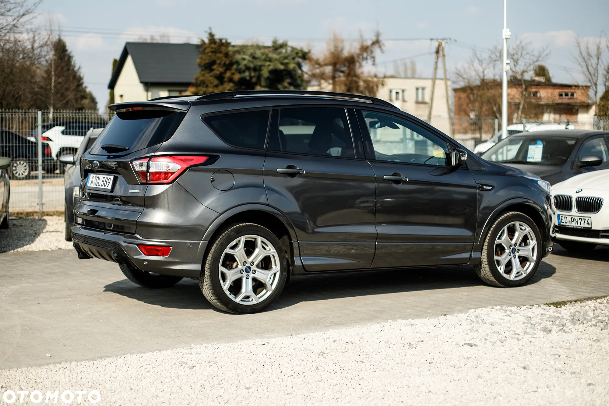 Ford Kuga 1.5 EcoBoost 2x4 ST-Line - 14