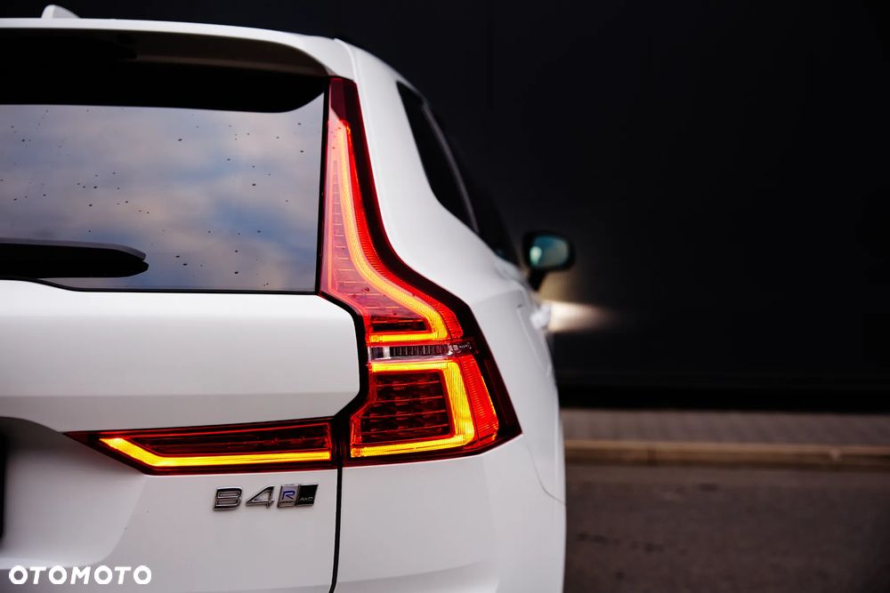 Volvo XC 60 D4 SCR AWD R-Design - 7