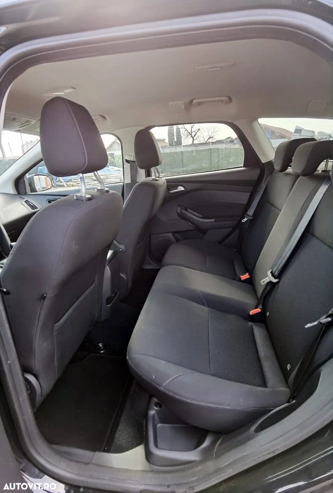 Ford Focus 1.5 TDCi DPF Start-Stopp-System Business - 9