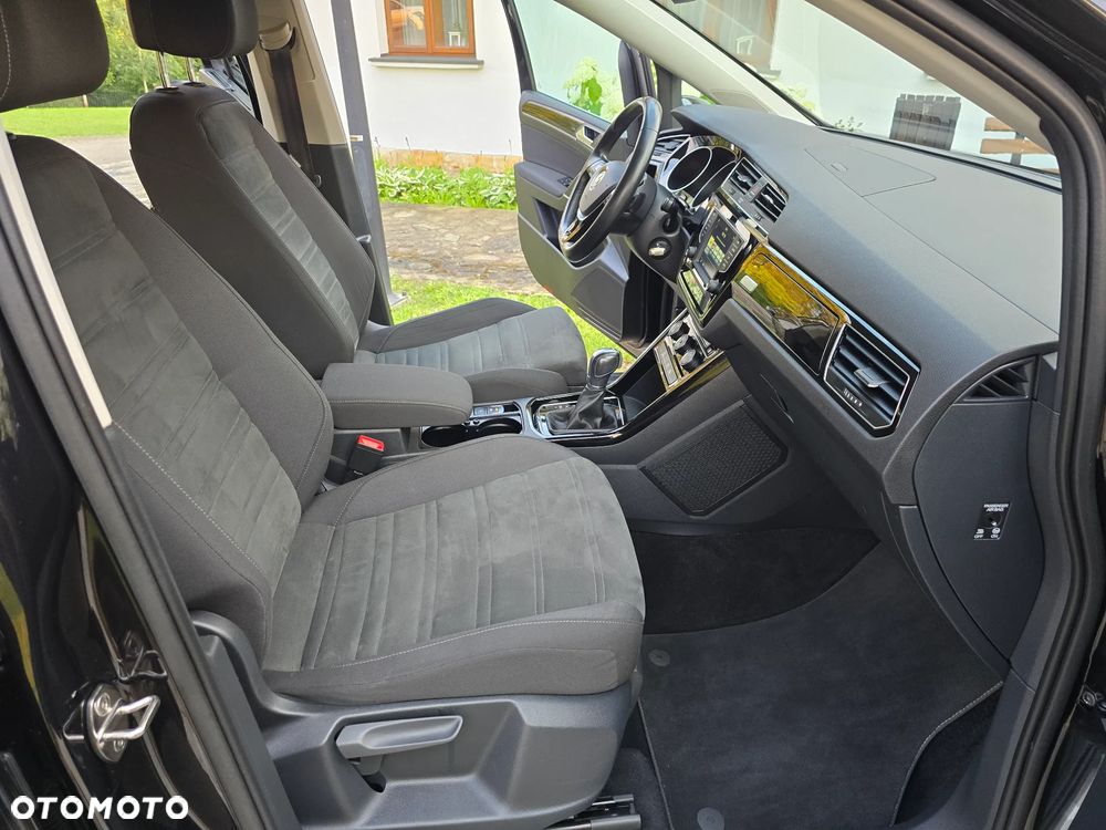 Volkswagen Touran 2.0 TDI BMT Highline DSG - 17