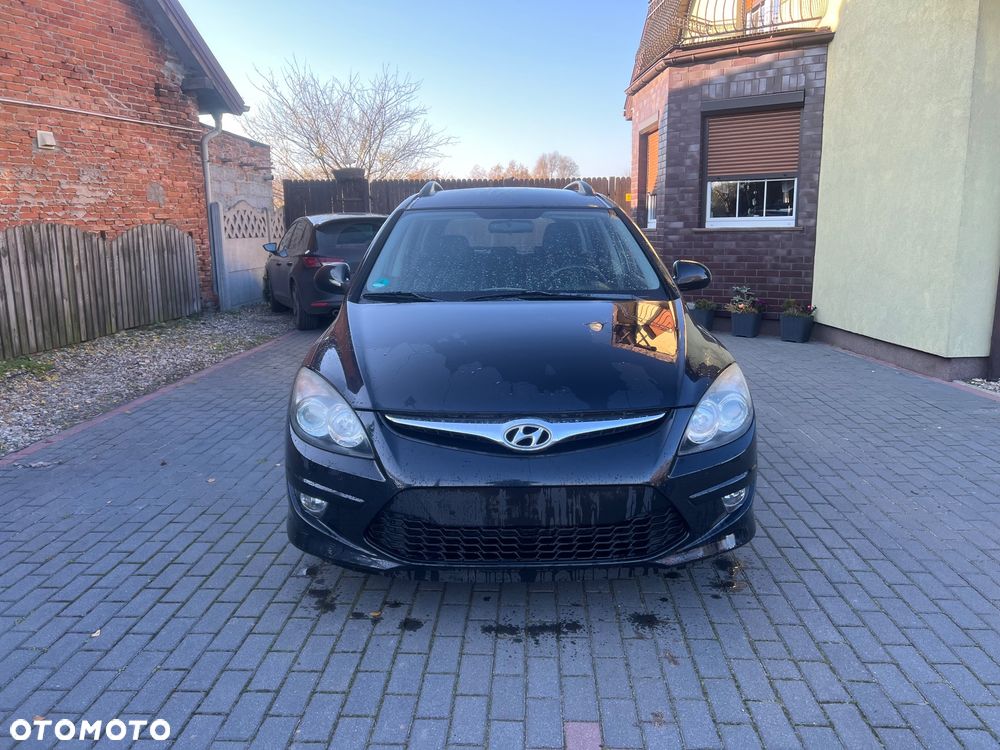 Hyundai i30 1.4 Base + - 5