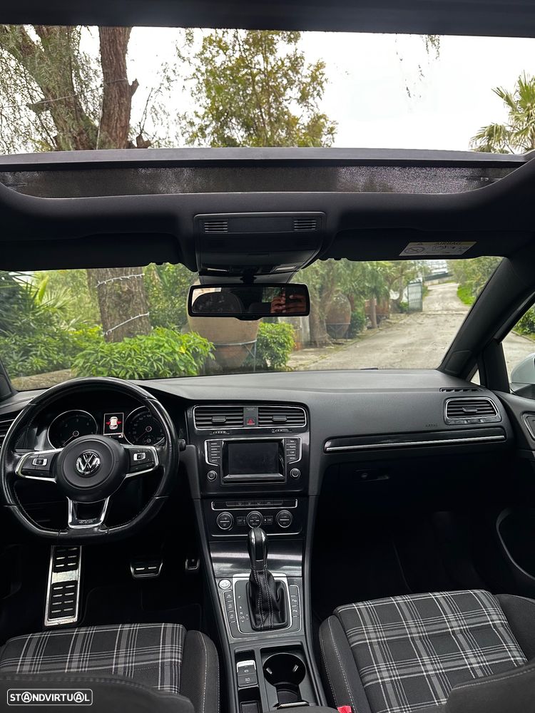 VW Golf 2.0 TDI GTD DSG - 14