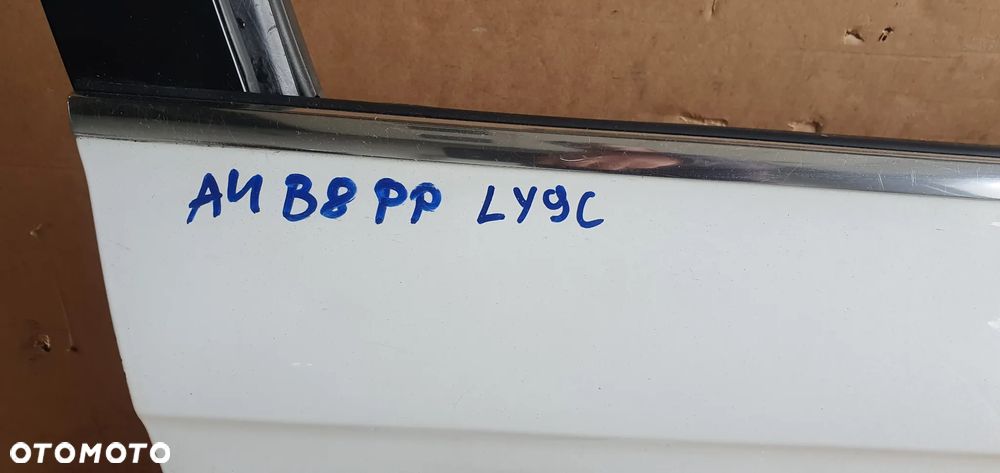 Drzwi prawy przód przednie prawe Audi A4 B8 LY9C - 9