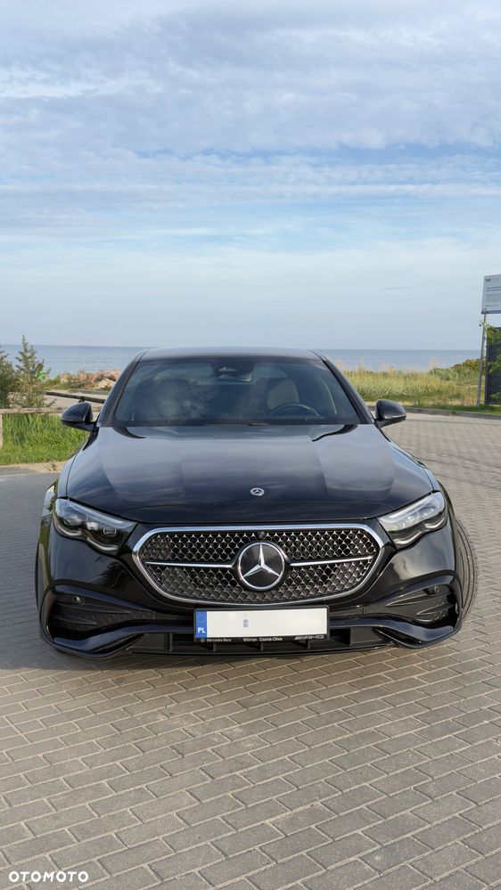 Mercedes-Benz E-Class 2024 photo 3