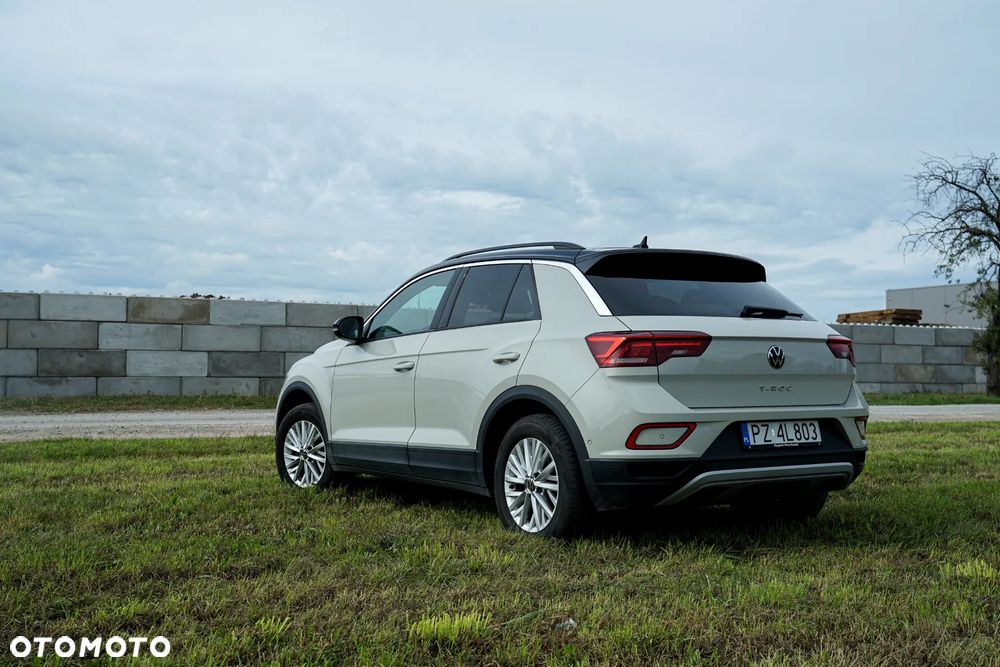 Volkswagen T-Roc - 3
