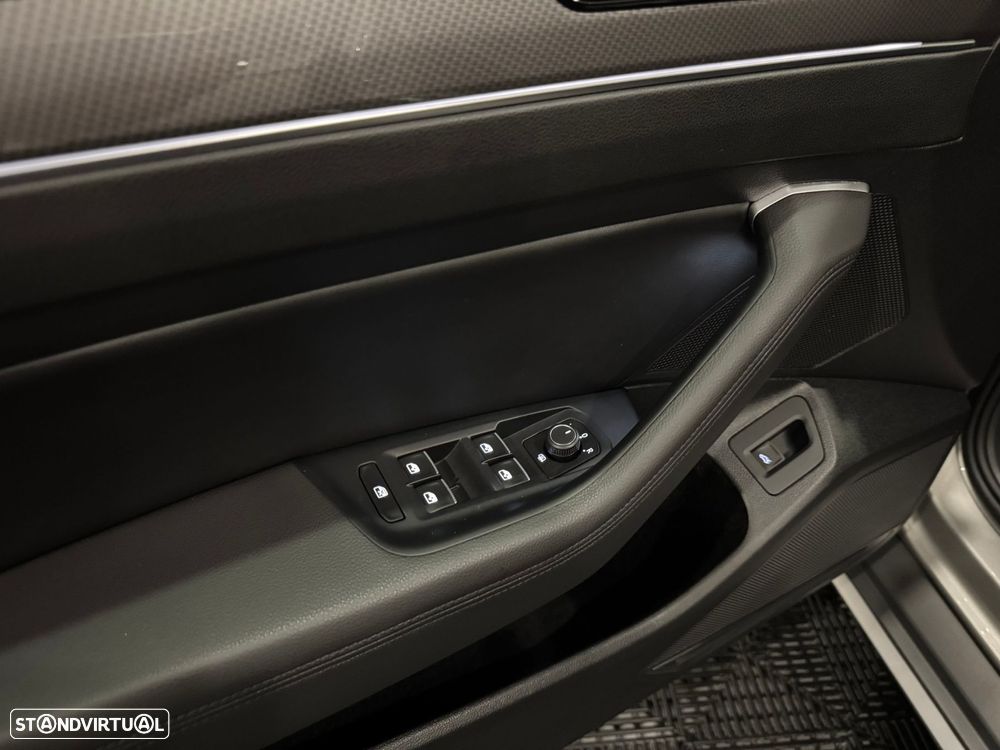 VW Passat Alltrack 2.0 TDi 4Motion - 52