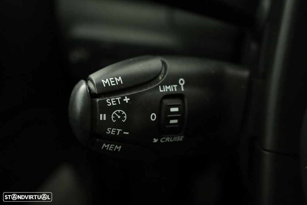 Citroën C3 1.2 PureTech C-Series - 16