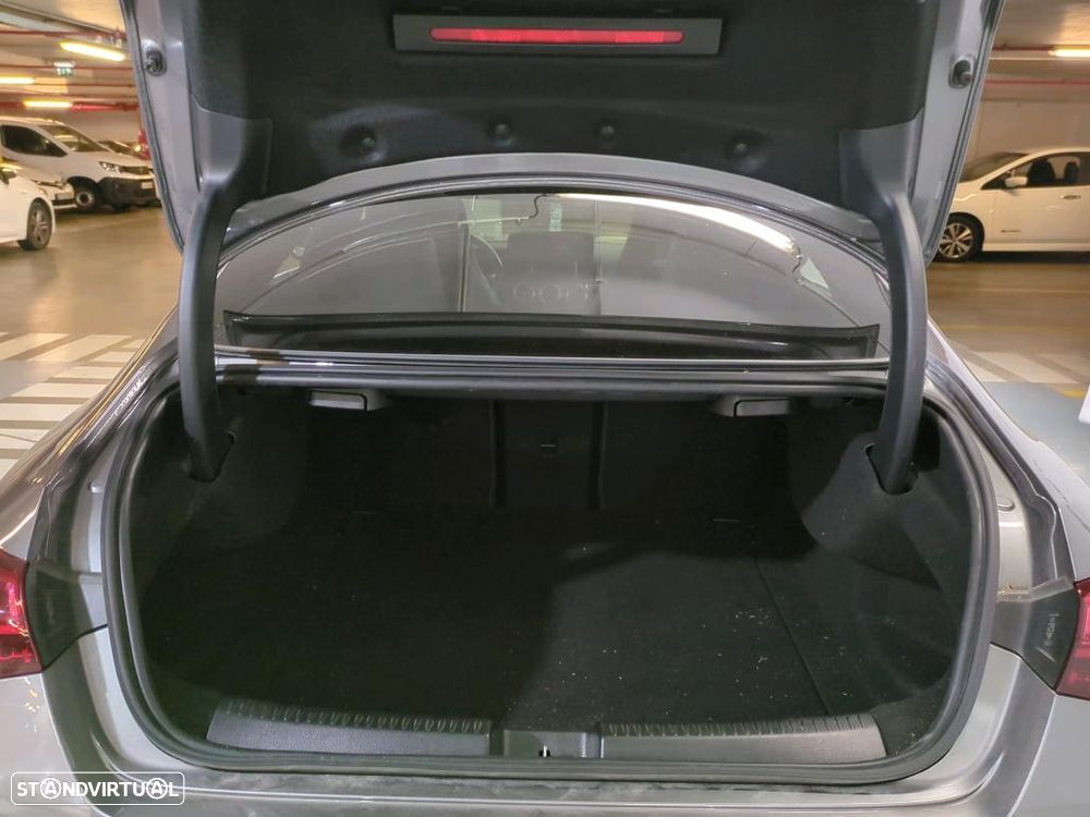 Mercedes-Benz CLA 200 Standard - 11