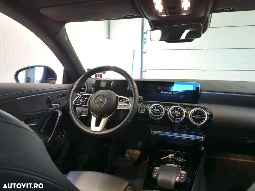 Mercedes-Benz CLA 180 - 16
