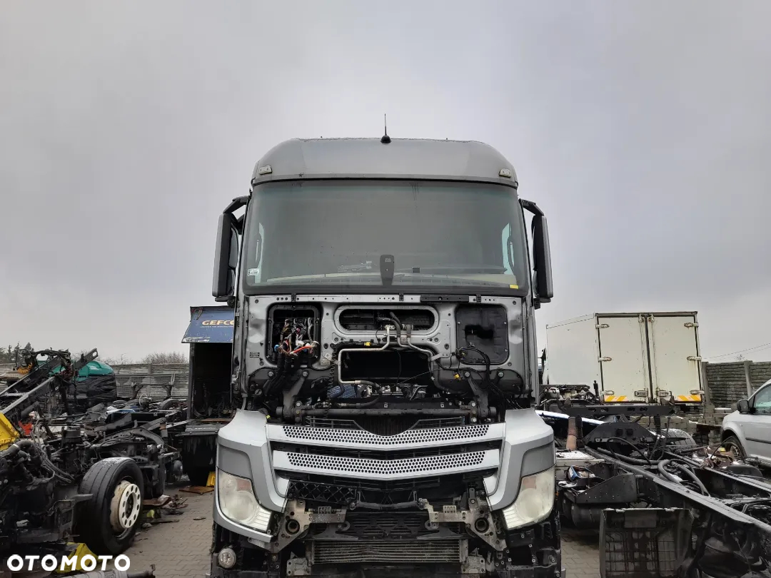 Kabina Mercedes Benz Actros MP4 L StreamSpace 2.3m - 2