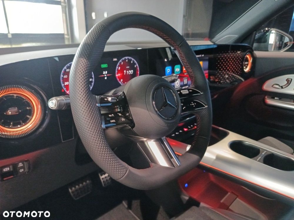 Mercedes-Benz GLB 2026