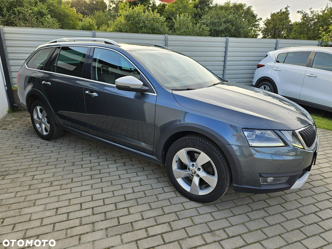 Skoda Octavia Combi 2.0 TDI 4x4 DSG Scout - 18