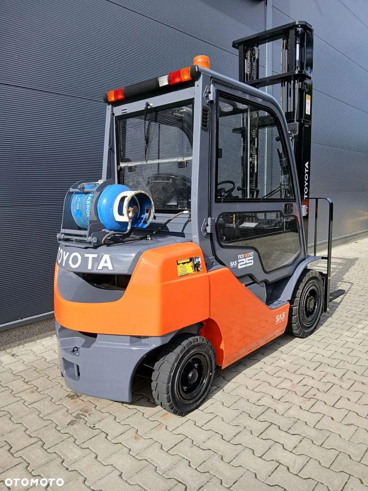 Toyota 02-8FGF25 - 6