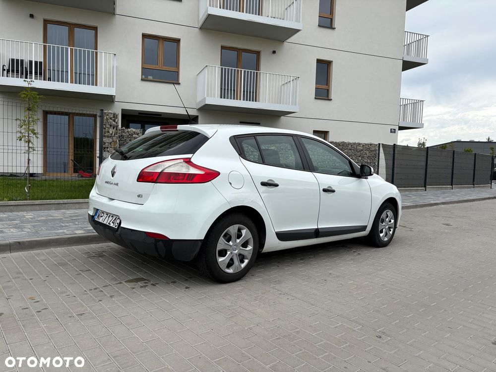 Renault Megane 1.5 dCi Authentique - 6