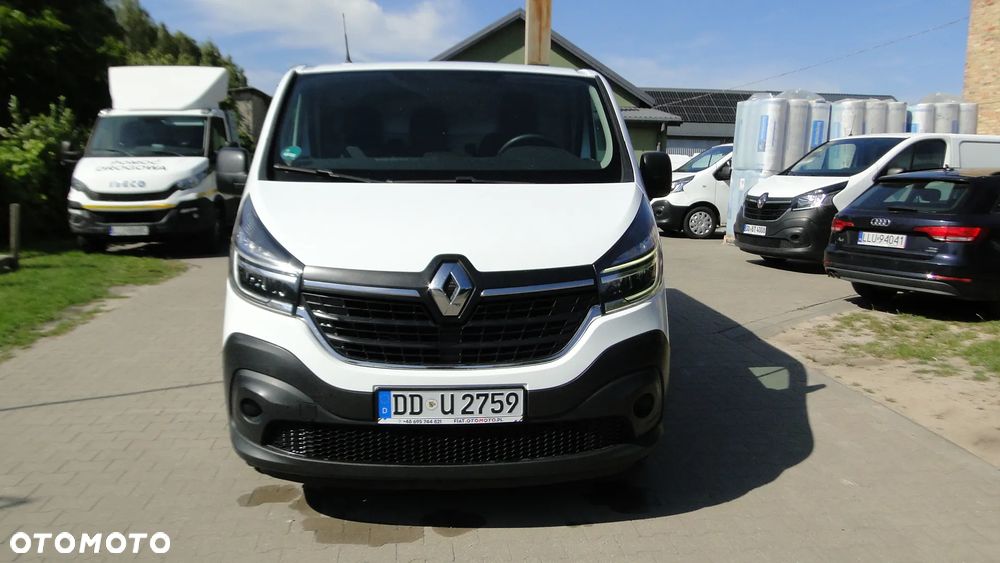 Renault Trafic - 2
