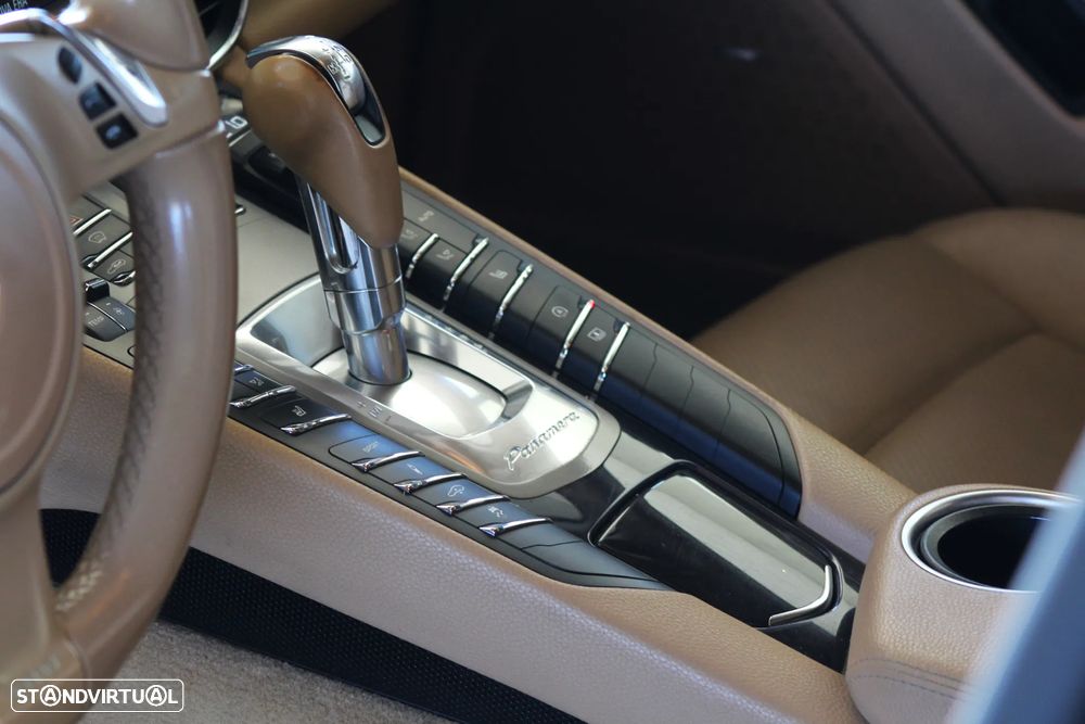 Porsche Panamera Platinum Edition - 22